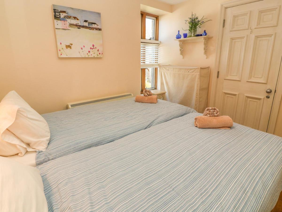Surf Song Apartment Penzance Ngoại thất bức ảnh